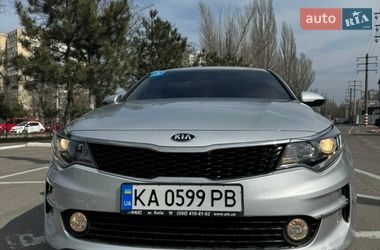 Седан Kia K5 2017 в Одессе