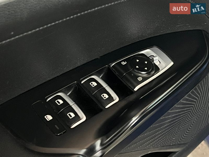 Седан Kia K5 2020 в Одесі