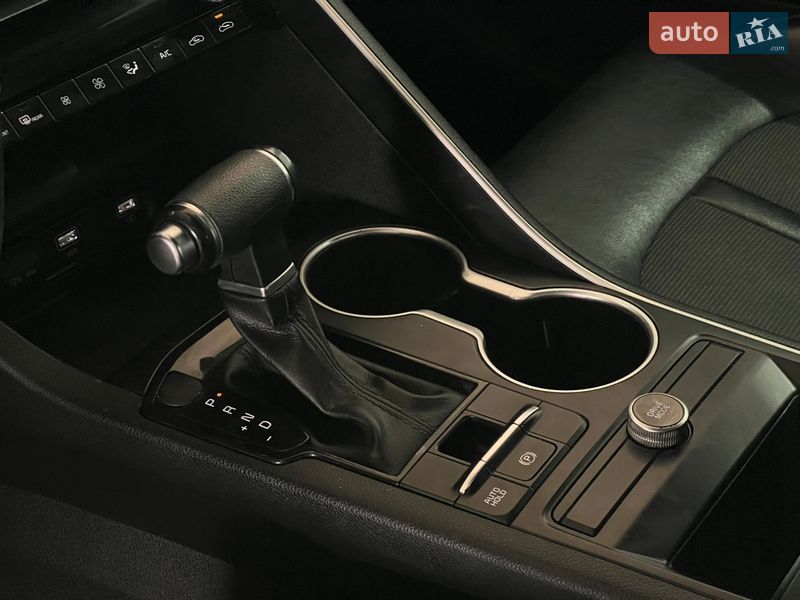 Седан Kia K5 2020 в Одесі