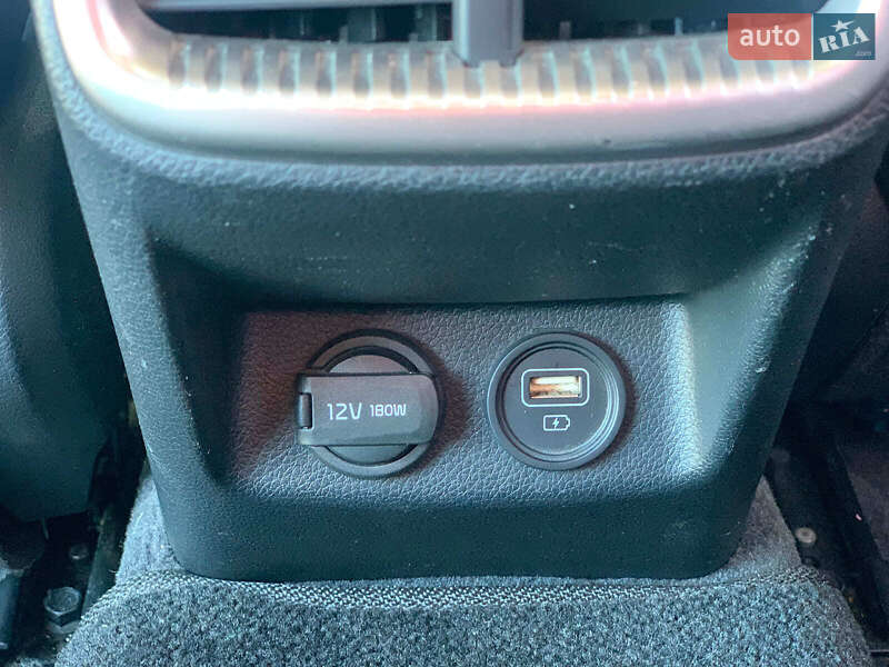 Седан Kia K5 2020 в Виннице