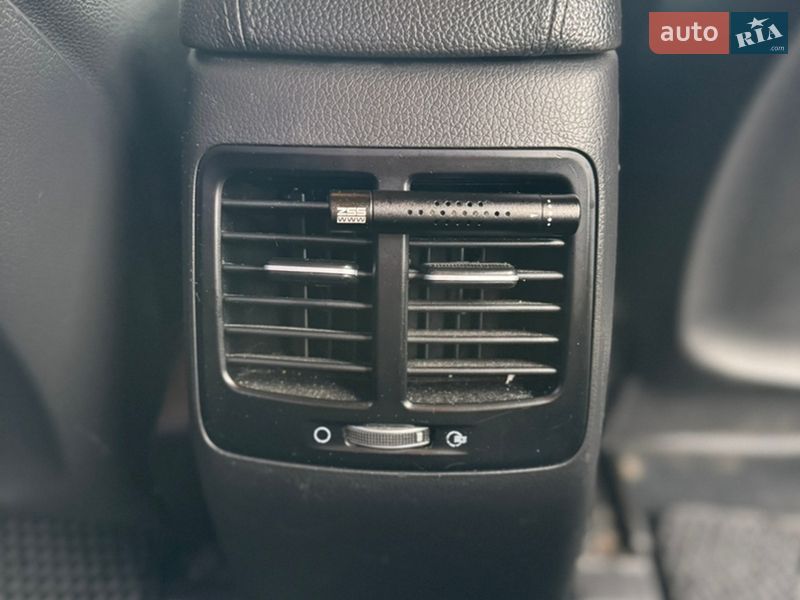 Седан Kia K5 2015 в Днепре