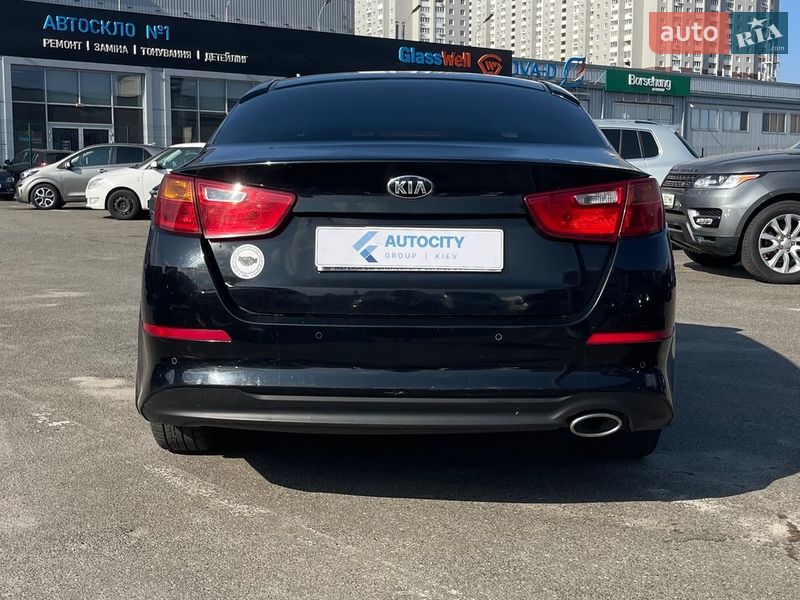 Седан Kia K5 2013 в Киеве