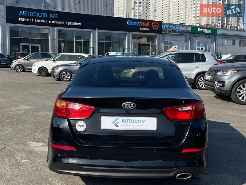Седан Kia K5 2013 в Киеве
