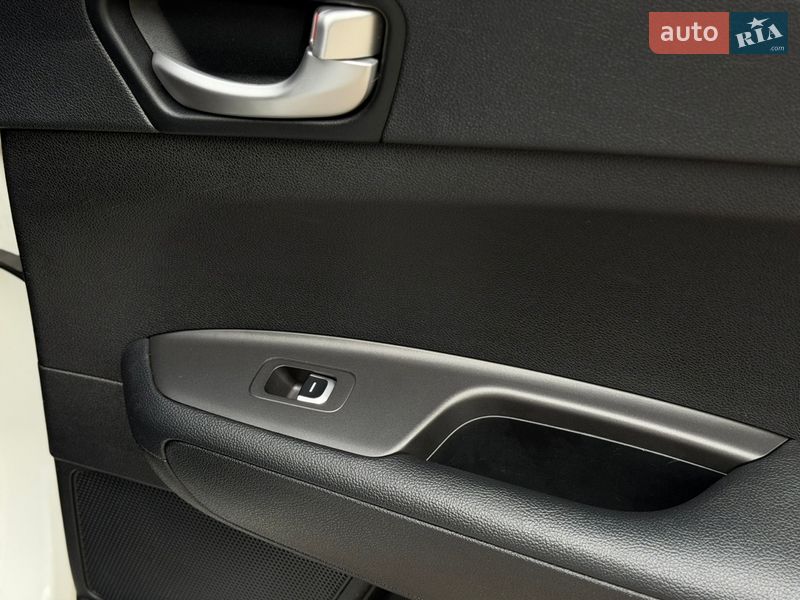 Седан Kia K5 2017 в Киеве