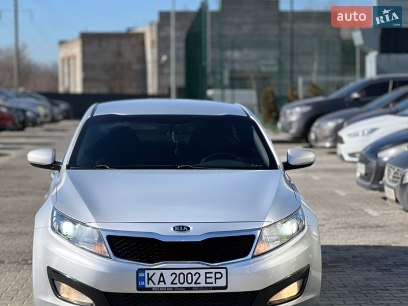 Седан Kia K5 2011 в Киеве фото Седан Kia K5 2011 в Киеве