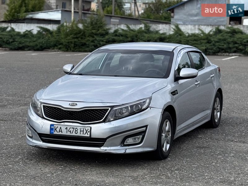 Седан Kia K5 2014 в Киеве