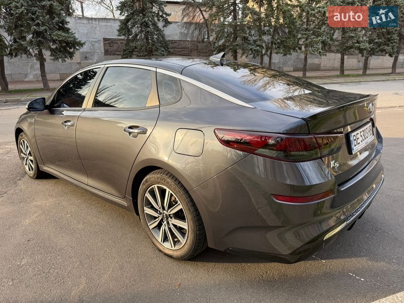 Седан Kia K5 2019 в Миколаєві