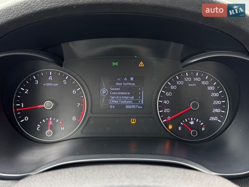 Седан Kia K5 2015 в Киеве