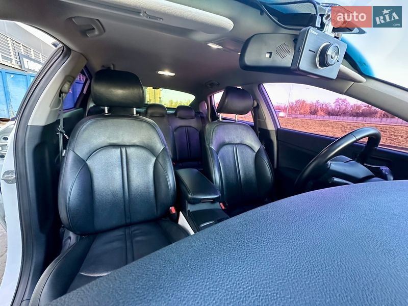 Седан Kia K5 2016 в Києві фото 17 Седан Kia K5 2016 в Києві