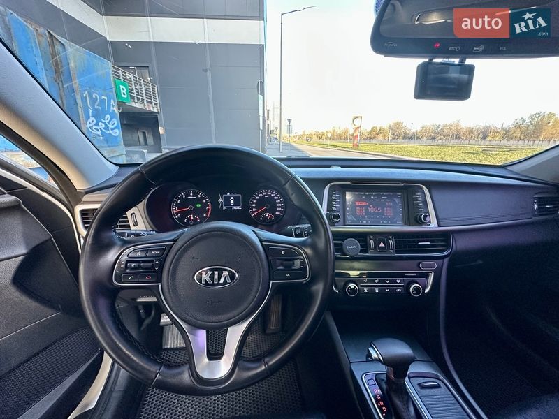 Седан Kia K5 2016 в Києві фото 25 Седан Kia K5 2016 в Києві
