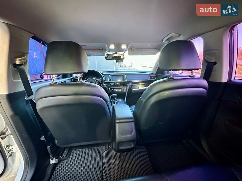 Седан Kia K5 2016 в Києві фото 47 Седан Kia K5 2016 в Києві