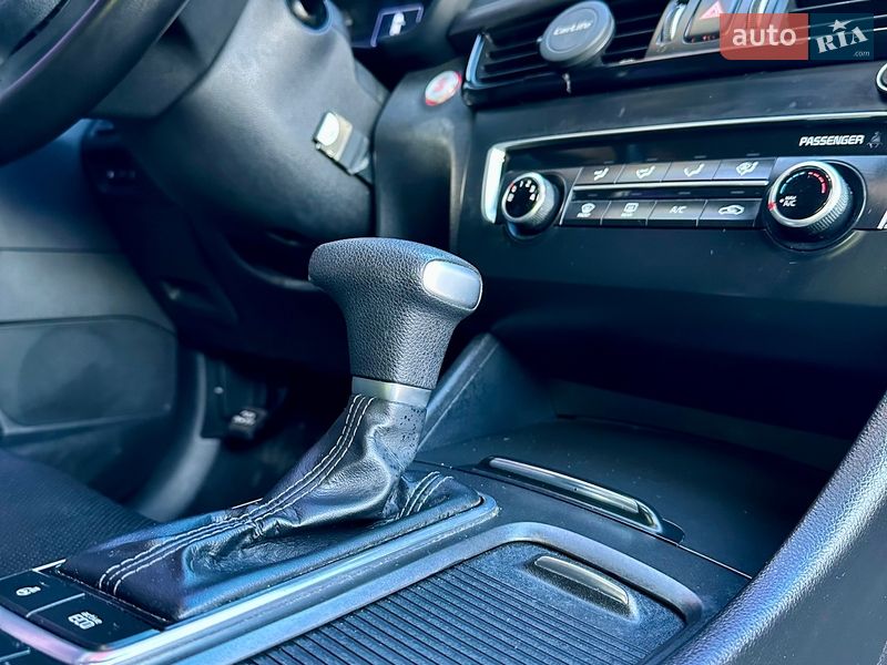 Седан Kia K5 2016 в Києві фото 59 Седан Kia K5 2016 в Києві