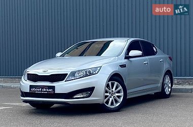 Седан Kia K5 2012 в Миколаєві