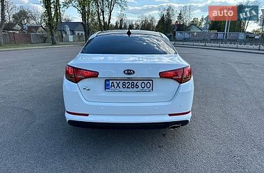 Седан Kia K5 2011 в Первомайську
