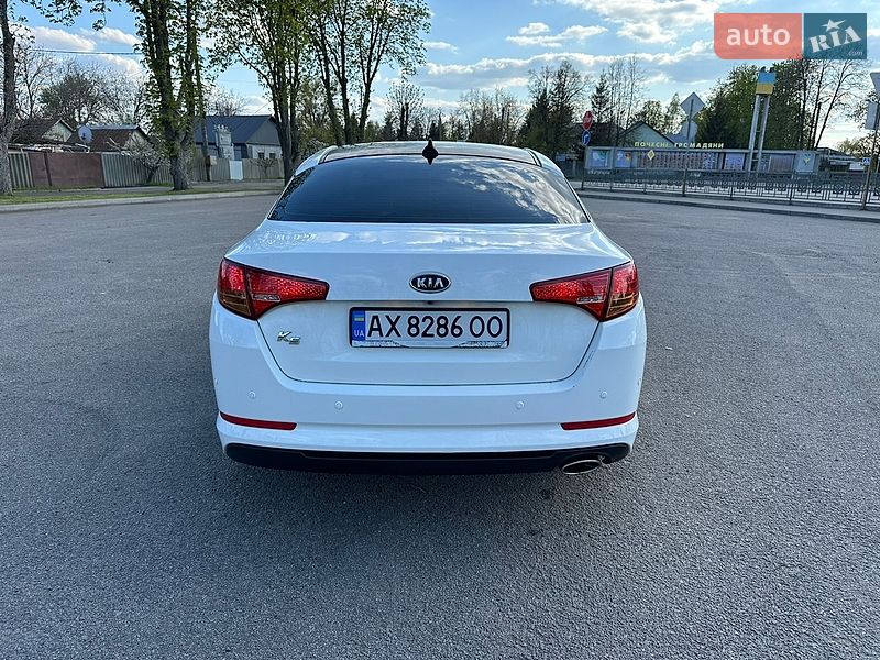 Седан Kia K5 2011 в Первомайську