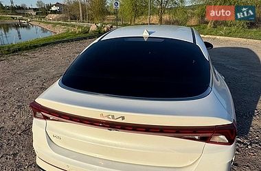 Седан Kia K5 2022 в Калиновке