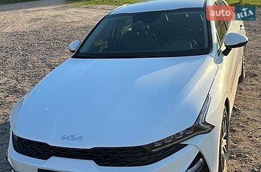 Седан Kia K5 2022 в Калиновке