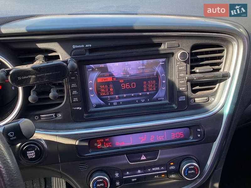 Седан Kia K5 2013 в Переяславе