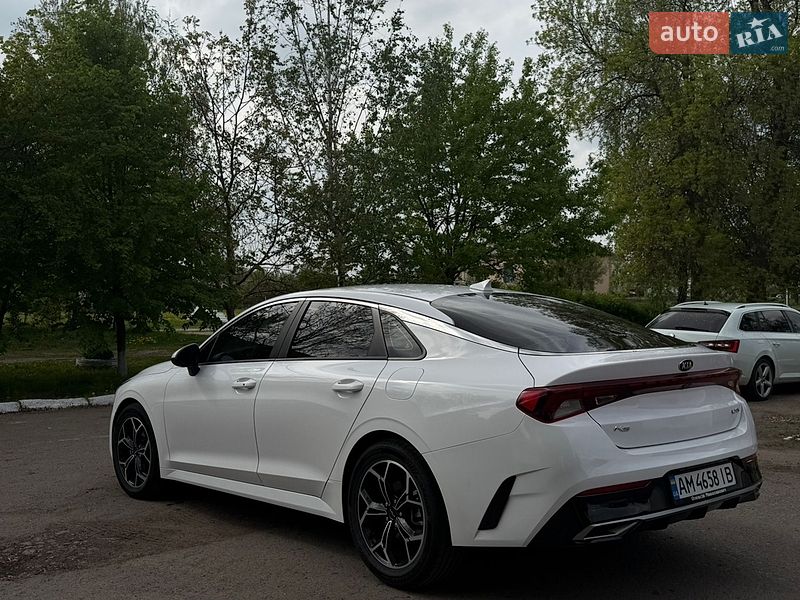 Седан Kia K5 2021 в Житомирі