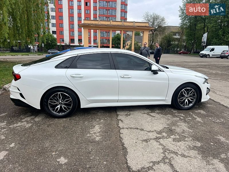 Седан Kia K5 2020 в Івано-Франківську