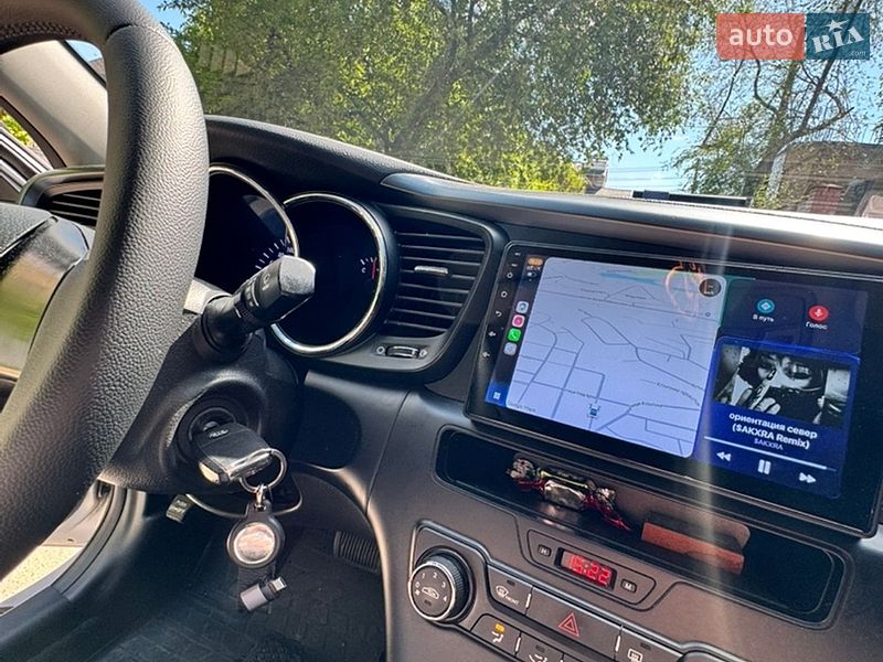 Седан Kia K5 2013 в Киеве