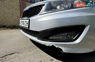 Седан Kia K5 2013 в Киеве