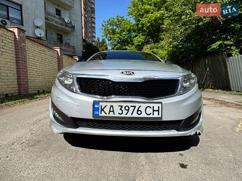 Седан Kia K5 2013 в Киеве