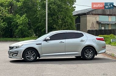 Седан Kia K5 2014 в Шостці
