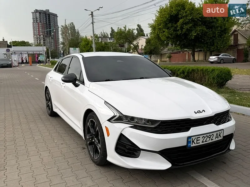 Kia K5