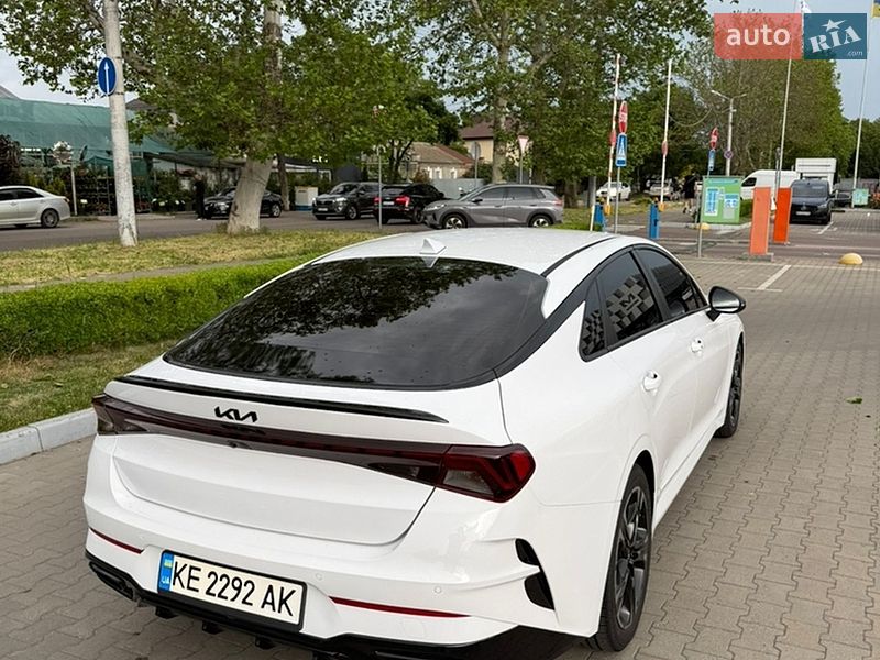 Седан Kia K5 2022 в Днепре