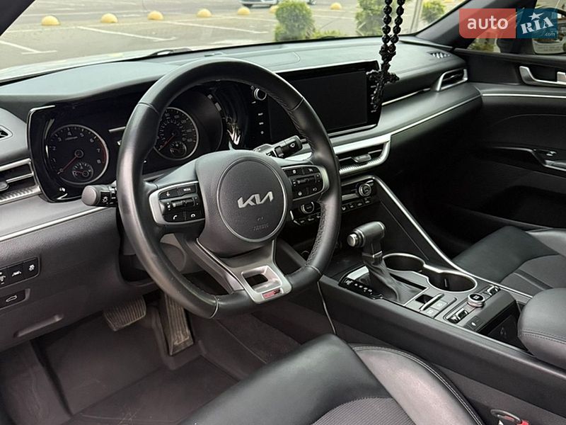 Седан Kia K5 2022 в Днепре