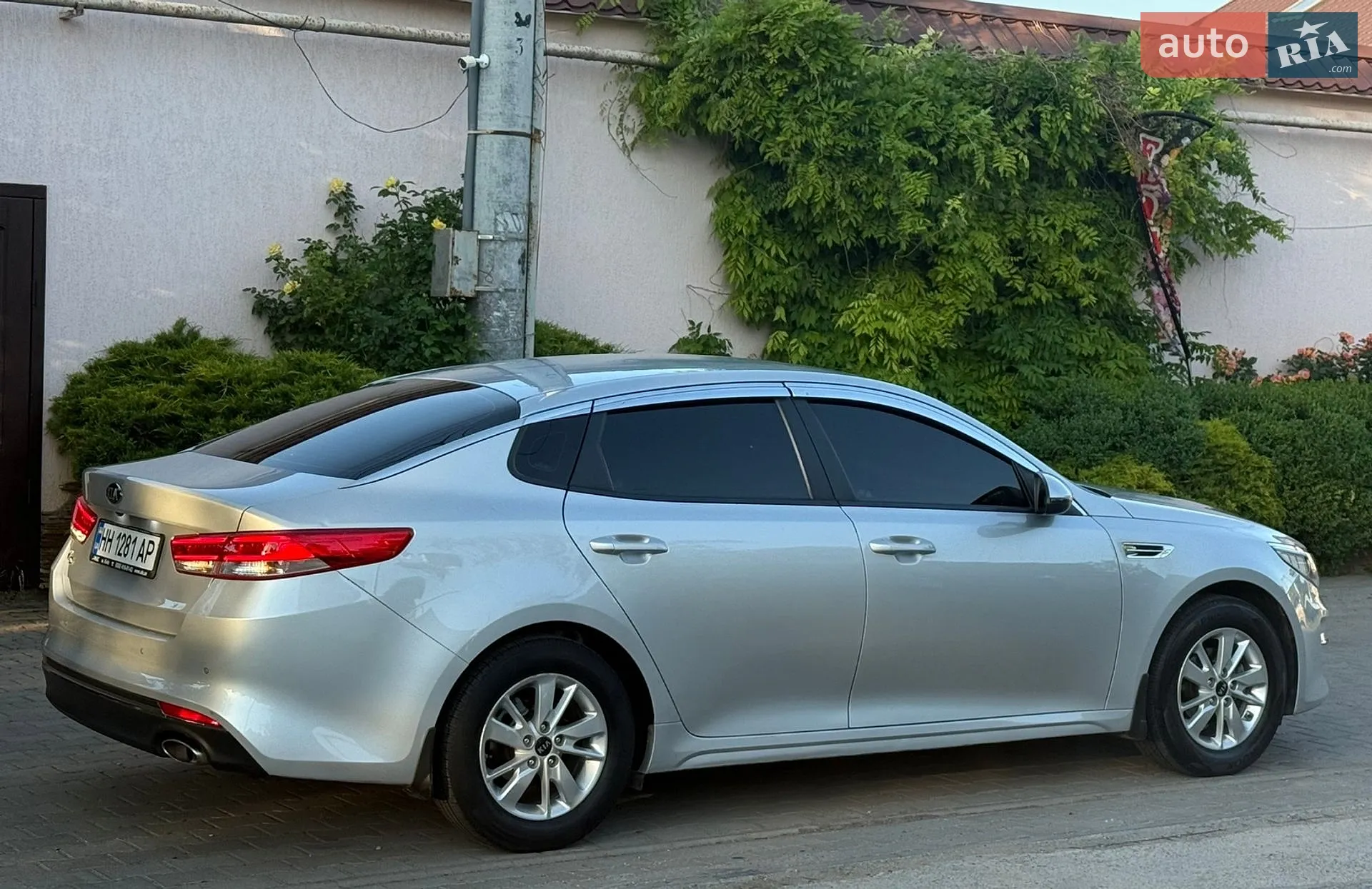 2017 Kia K5 - мініатюра 4