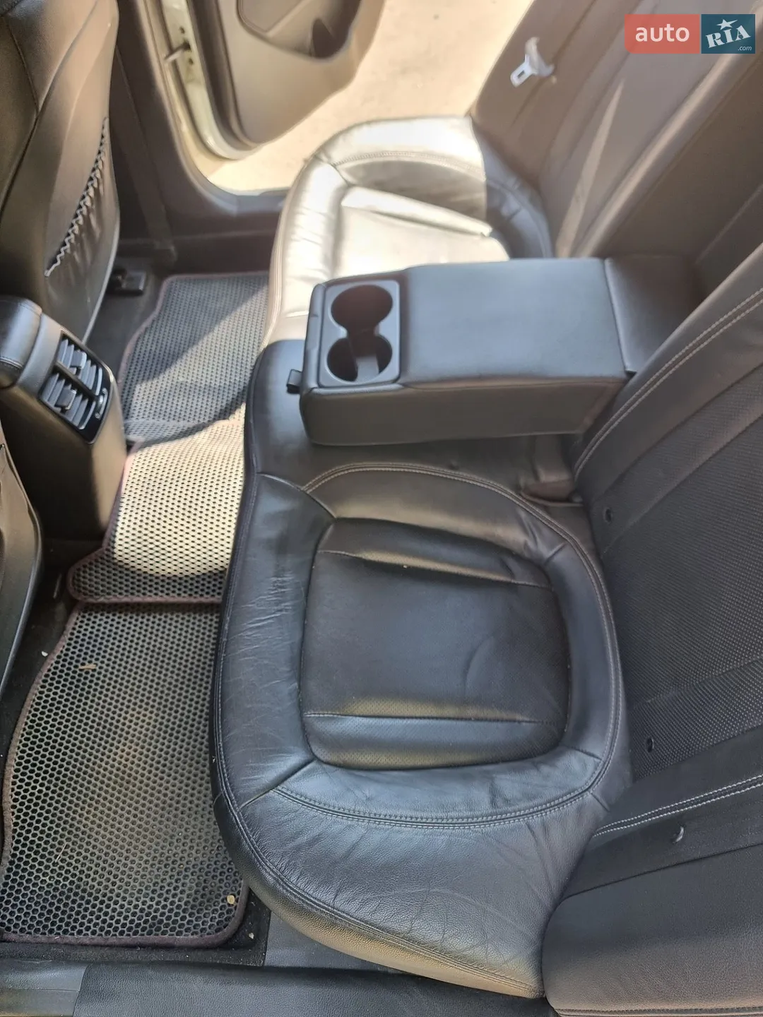 2011 Kia K5 - мініатюра 16