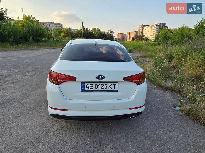 Седан Kia K5 2012 в Вінниці