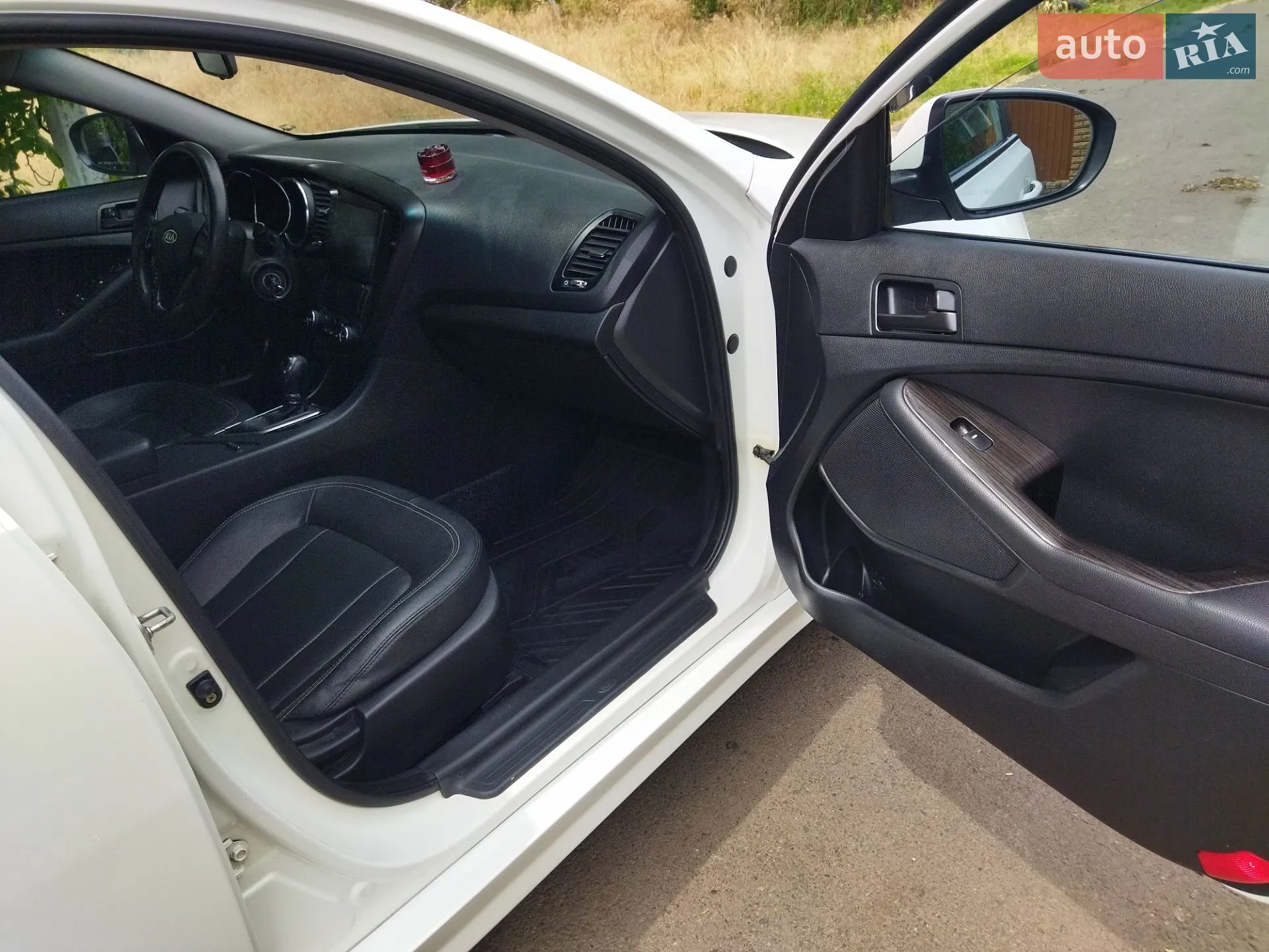 2011 Kia K5 - мініатюра 9