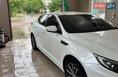 Седан Kia K5 2014 в Еланце