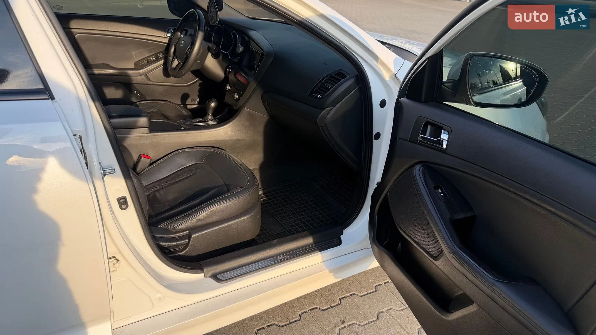 2012 Kia K5 - мініатюра 16