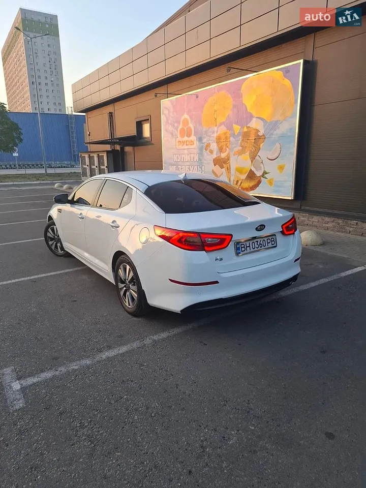 2013 Kia K5 - мініатюра 11