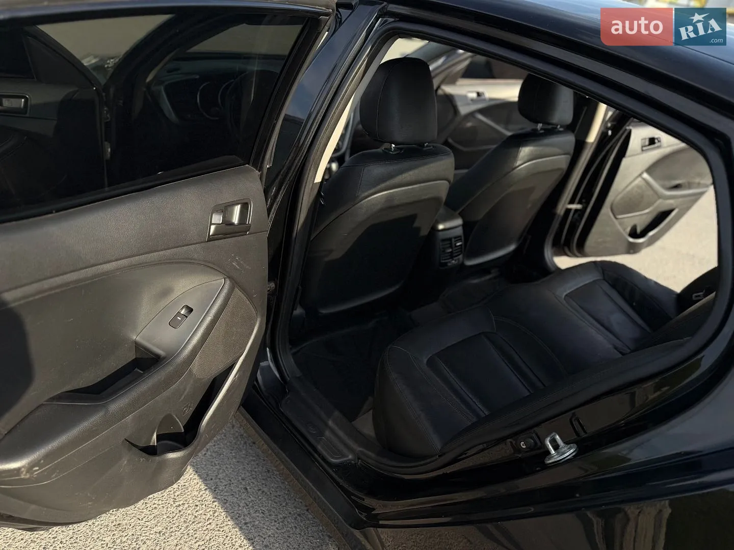 2012 Kia K5 - мініатюра 14