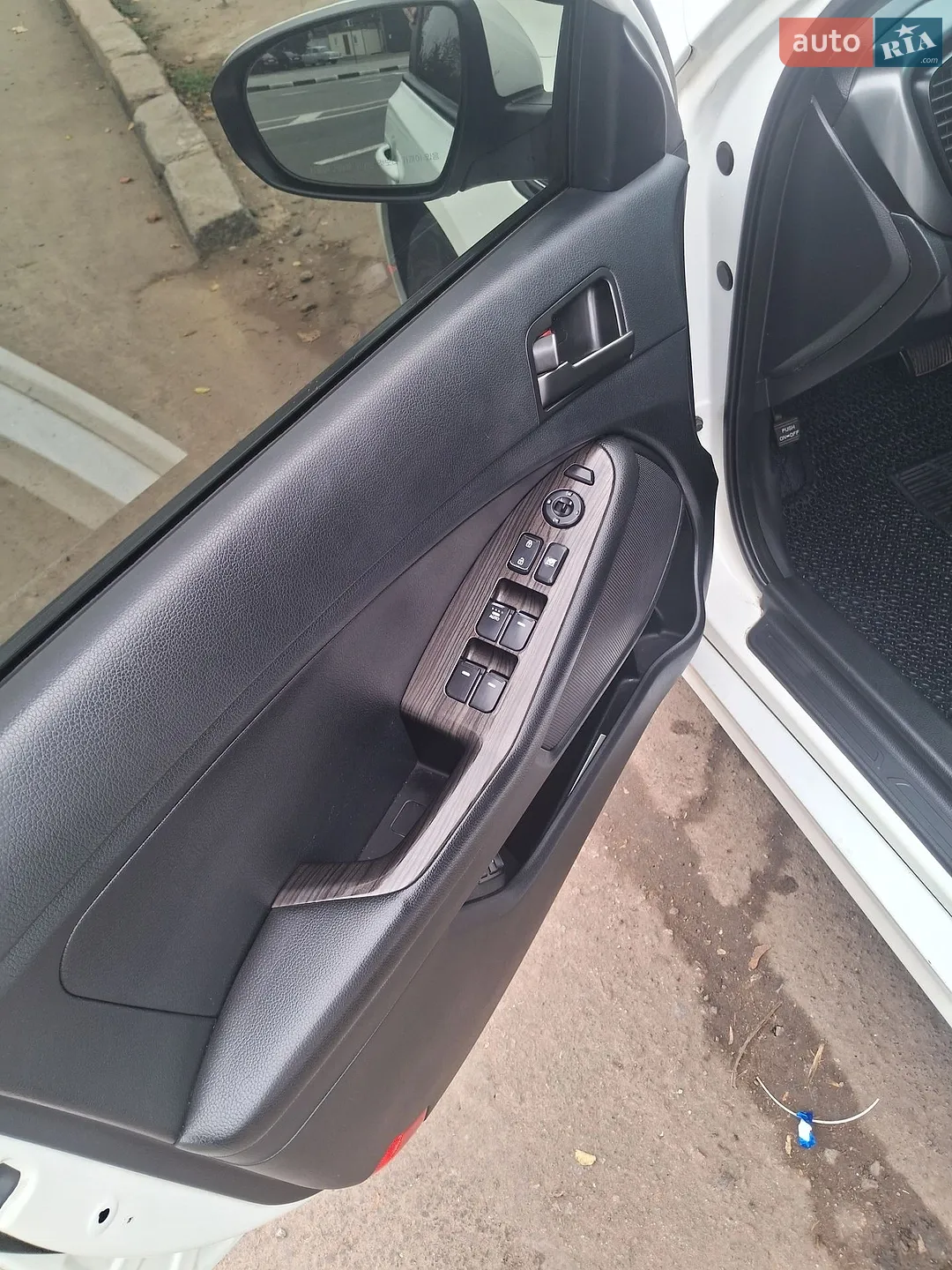 2012 Kia K5 - мініатюра 9