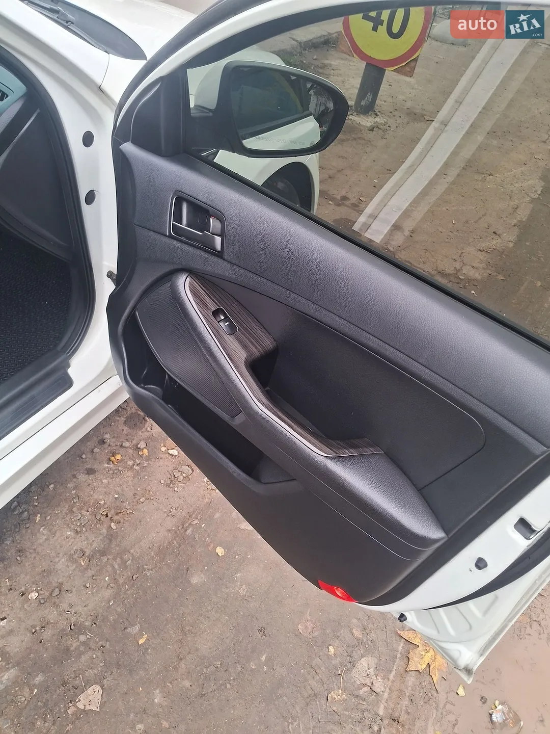 2012 Kia K5 - мініатюра 13