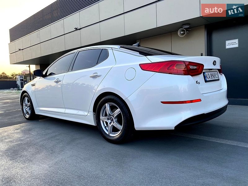 Седан Kia K5 2013 в Києві