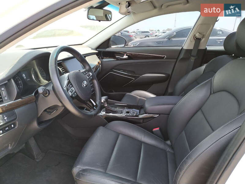 Седан Kia K7 2018 в Новомосковске
