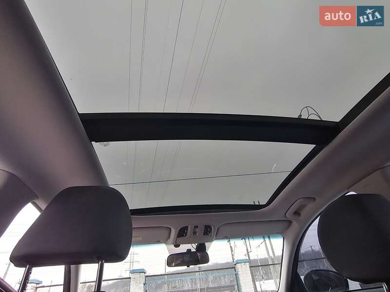 Седан Kia K7 2016 в Киеве