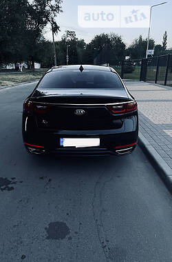 Седан Kia K7 2017 в 
