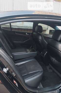 Седан Kia K7 2011 в 