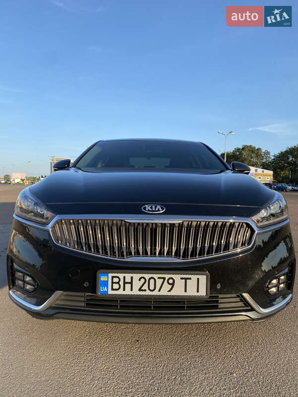 Седан Kia K7 2016 в Одессе