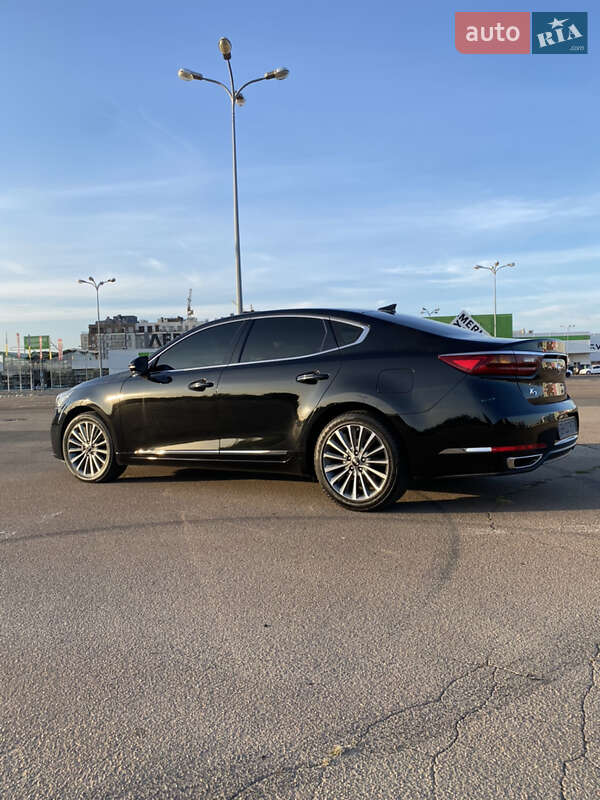 Седан Kia K7 2016 в Одессе