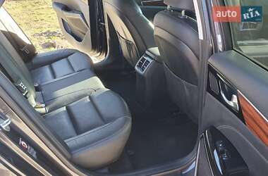 Седан Kia K7 2016 в Мукачево