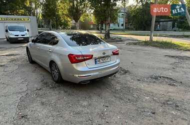 Седан Kia K7 2015 в 